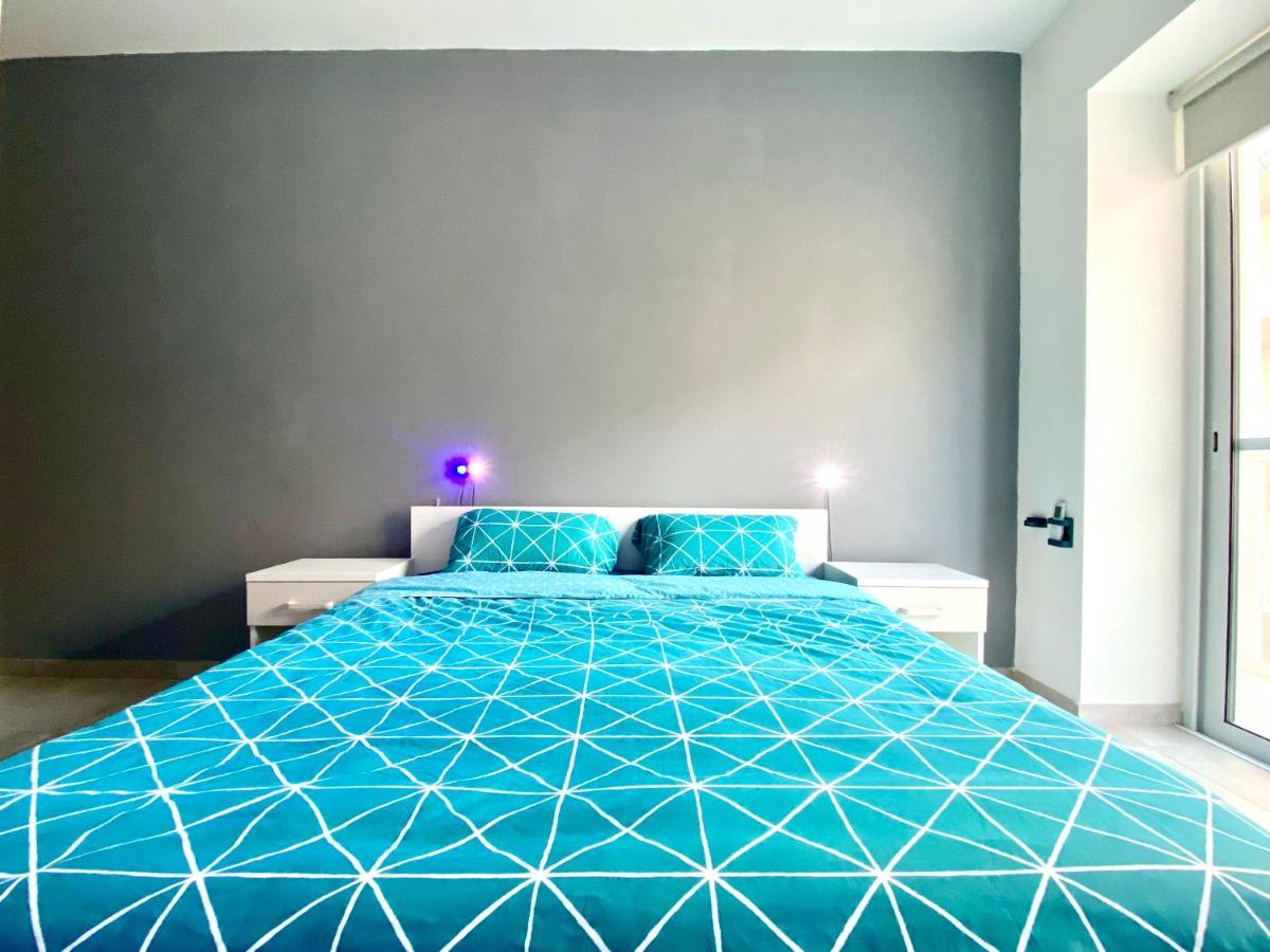 Central- Private En-suite With Balcony In Shared * Pieta